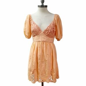 NWOT Boho Coachella Festival Indikah Amore Mini Dress Medium Peach Crochet Lace